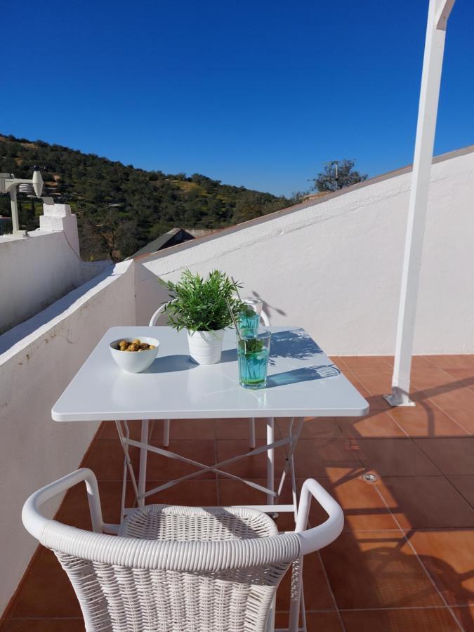 "Oliveiras" Appartement Typique Avec Terrasse Et Piscine โลว์เล ภายนอก รูปภาพ