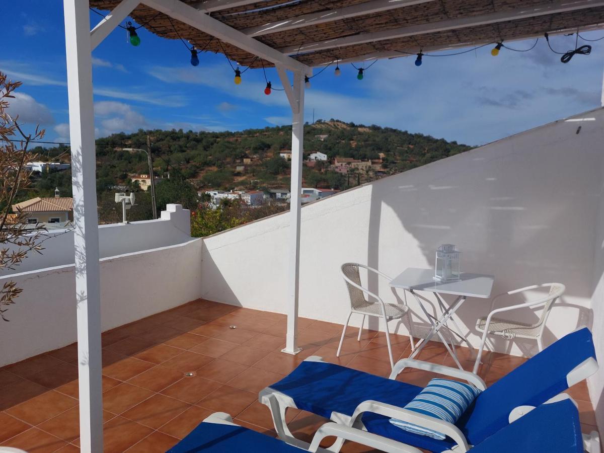 "Oliveiras" Appartement Typique Avec Terrasse Et Piscine โลว์เล ภายนอก รูปภาพ